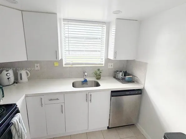 2921 NW 68th Ter #1, Fort Lauderdale, FL 33313