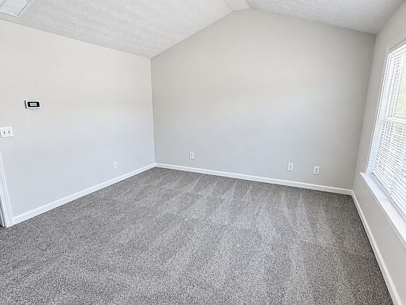 5th image of 9432 Lakeview Rd #53