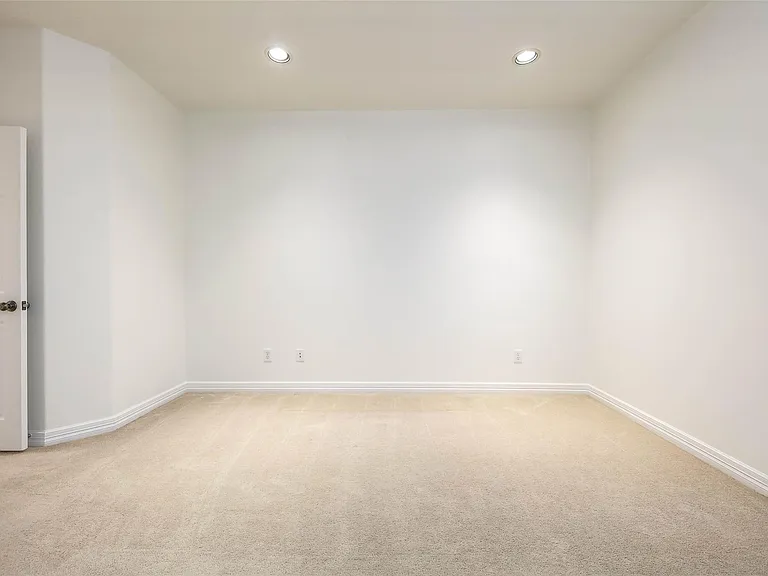 13647 Brookbluff Ln — Photo 42