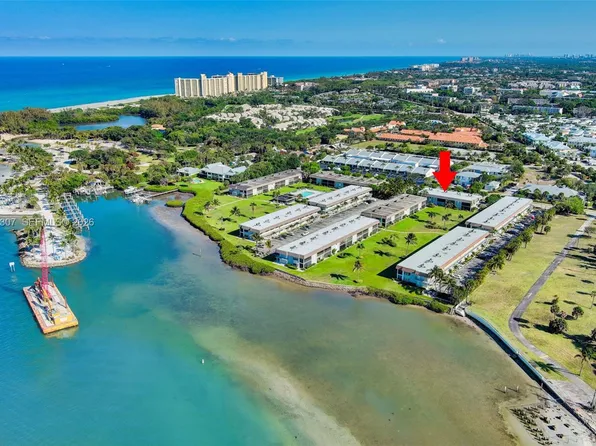 755 Saturn St APT G202, Jupiter, FL 33477