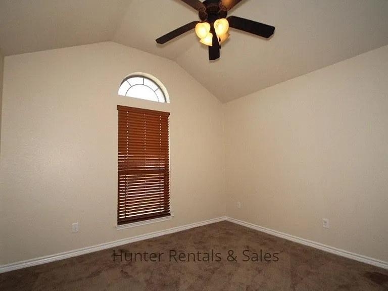 4405 Lauren Mackenzie Dr — Photo 5