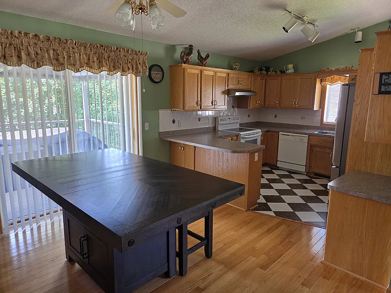 12450 Raven St NW — Photo 5