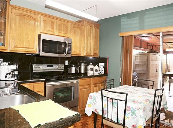 4th image of 560 NW 82nd Pl APT 307