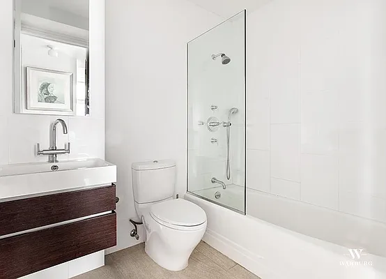 Sold by Warburg | media 20