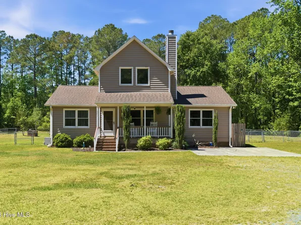 1941 Nc Hwy 133, Rocky Point, NC 28457