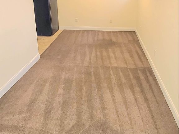 2nd image of 938 Hickman Rd APT 6