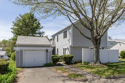 20 Peddlars Dr Photo 1