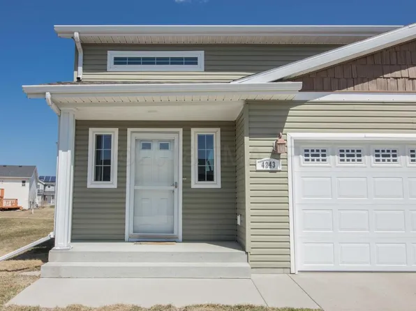 4243 Auburn Ave S, Fargo, ND 58104
