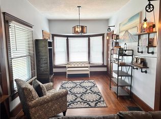 13016 Grandview Rd, Grandview, MO 64030