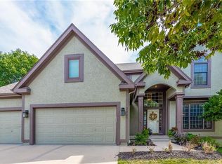 22701 W 46th Ter, Shawnee, KS 66226