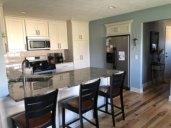 2nd image of 2376 Kinnrow Ave NW