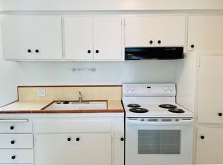 2985 Bayside Ln APT 6, San Diego, CA 92109