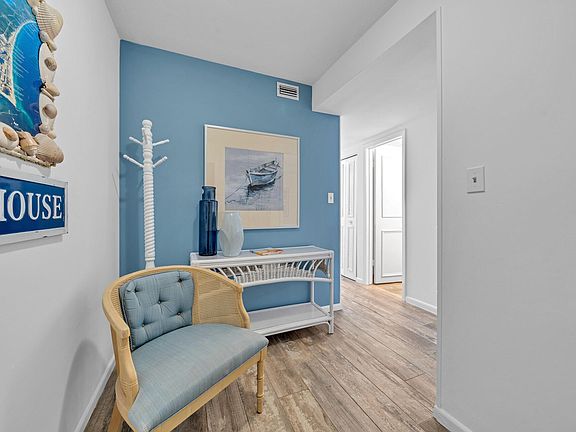 5th image of 500 Gulf Shore Dr Unit 609B