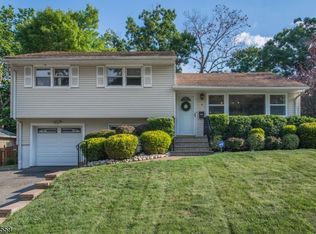 7 Shelley Ter, West Orange, NJ 07052