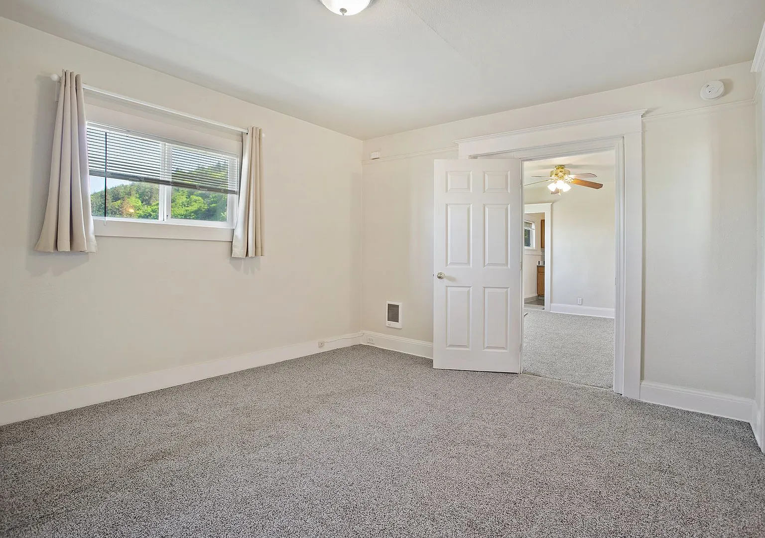 5919-5949 NW Saint Helens — Photo 3