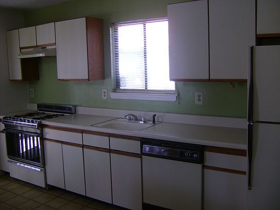 3rd image of 153 Kingsberry Dr #153