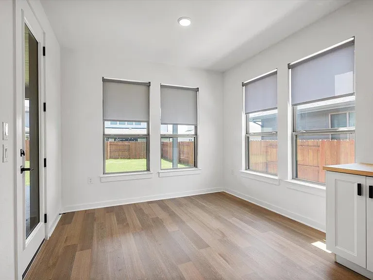 8320 Hubble Walk — Photo 14