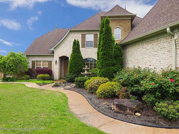 2nd image of 6311 Autumn Valley Dr