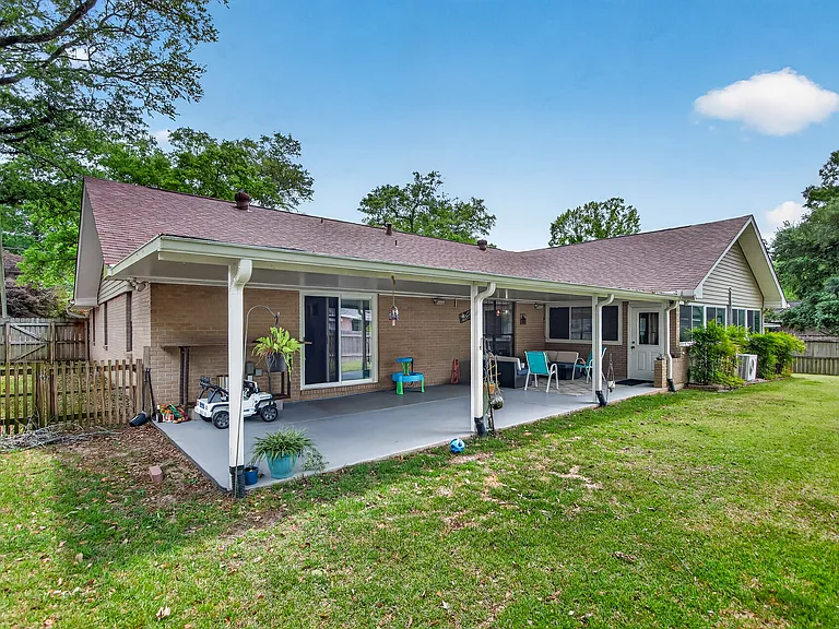 6627 Golf Club Dr — Photo 32