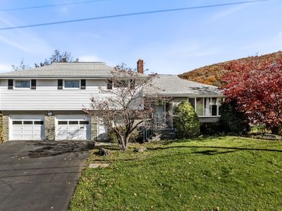 721 Sequoia Ln, Vestal, NY, 13850