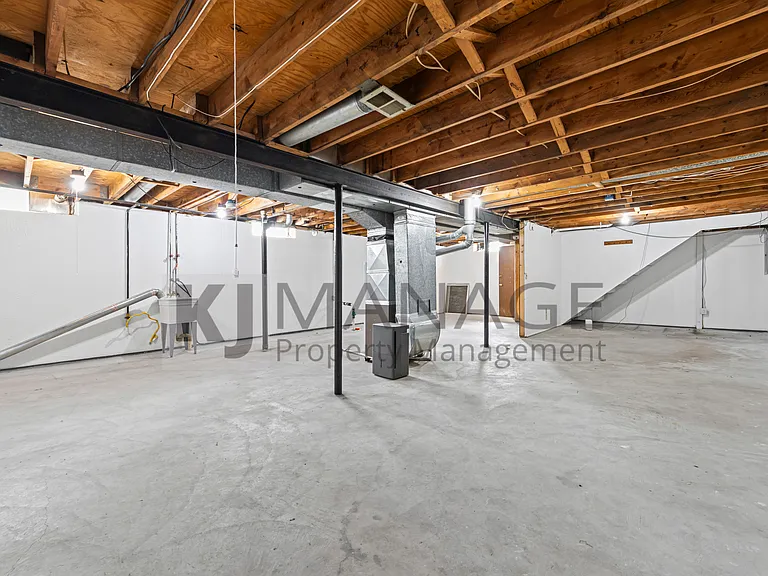 34713 Donnelly St — Photo 15