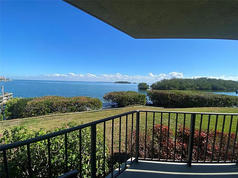 1515 Pinellas Bayway S #1 — Photo 1