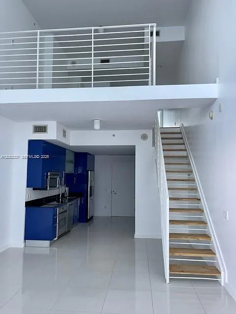 2 bed, 1148 sqft, $3,950 — Photo 4