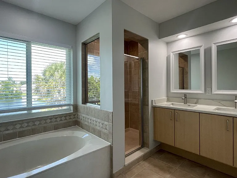 4857 Victoria Cir — Photo 11