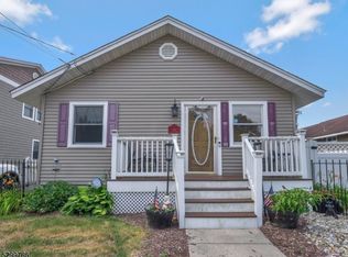 310 Colfax Ave, Pompton Lakes, NJ 07442
