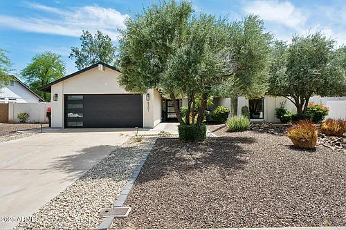 5301 E Tierra Buena Ln Photo 1