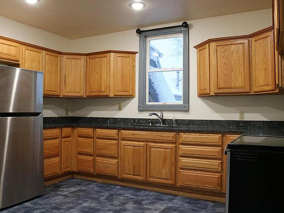 4th image of 637 W 5th St #639
