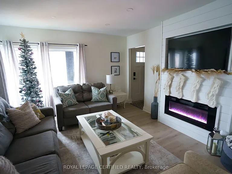 93 Grass Ave — Photo 4
