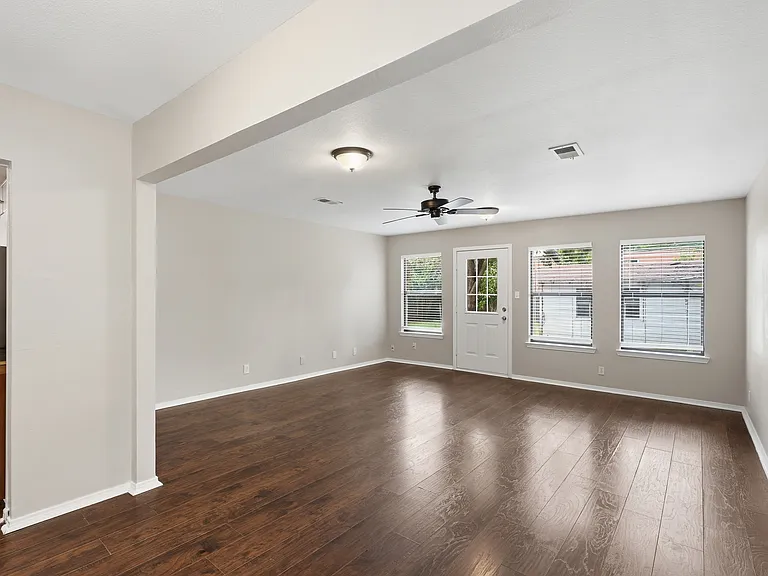 1510 Juanita Dr — Photo 13