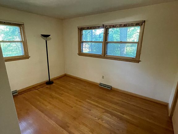 5th image of 316 Comstock Rd #1