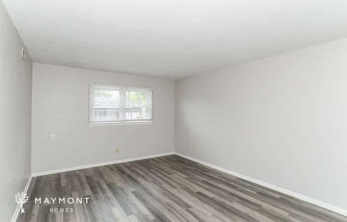 2480 Sylmar Ct — Photo 14