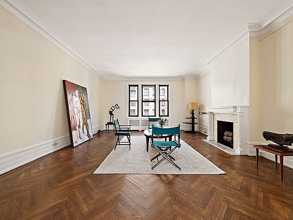 5th image of 310 W 86th St APT 9A
