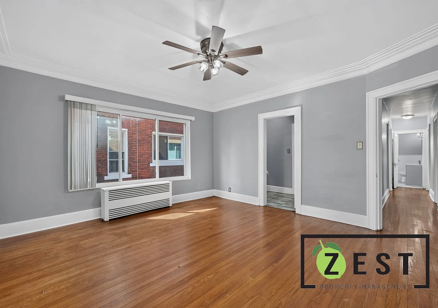 2286 Calvert — Photo 4