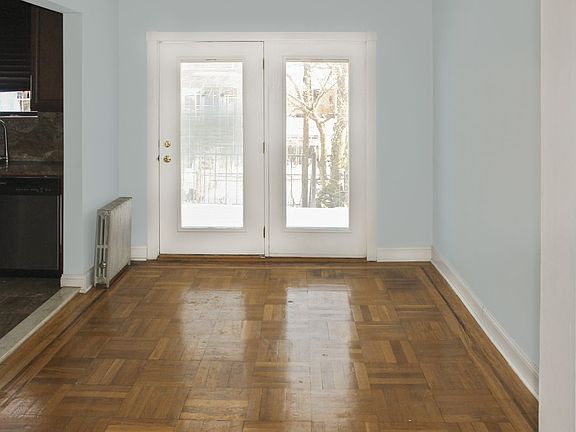 2nd image of 2261 E 26th St