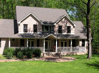 249 Manor Dr, East Stroudsburg, PA 18301