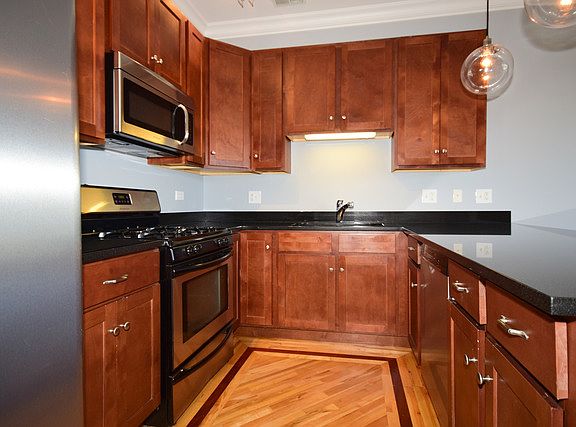 2nd image of 2625 W Chicago Ave APT 3