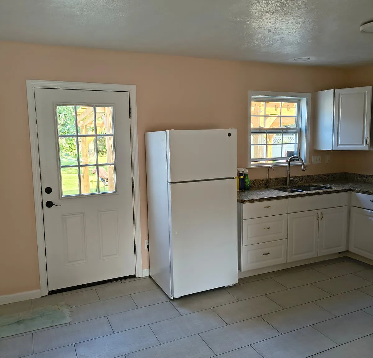 3 bed, $1,600 — Photo 4