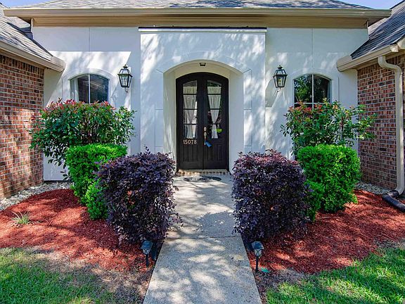 3rd image of 15078 Hunter Creek Ct