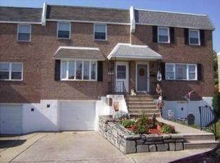 10212 W Keswick Rd, Philadelphia, PA 19114
