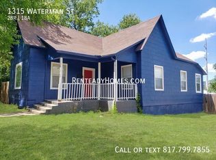 1315 Waterman St, Fort Worth, TX 76102