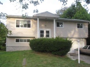 38 Carman Blvd, Massapequa, NY 11758