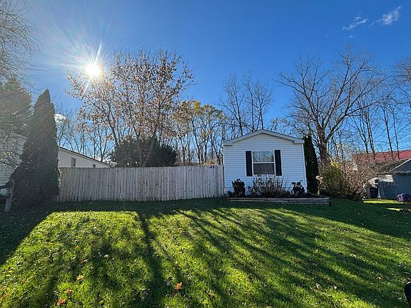 2nd image of 48 Lower Circle Extension