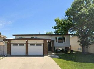 1905 W Beech Rd S, Lethbridge, AB T1K5B2