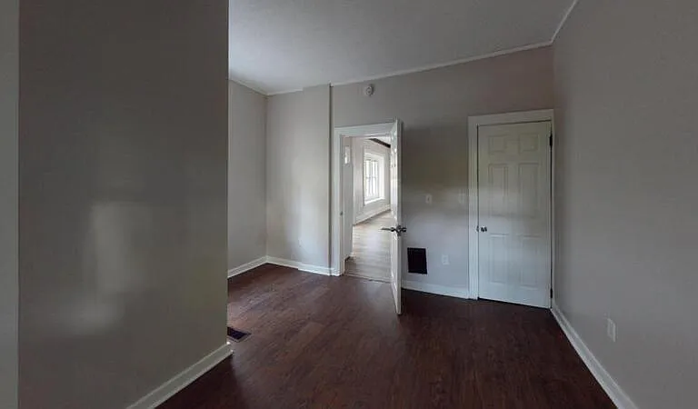116 Ridgeway Ave — Photo 3