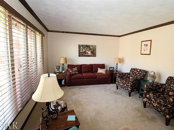 3rd image of 3501 N Marbleway Dr