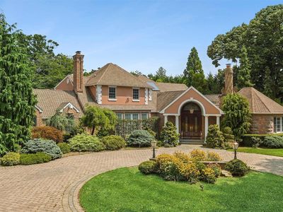 1331 Harbor Road, Hewlett, NY, 11557